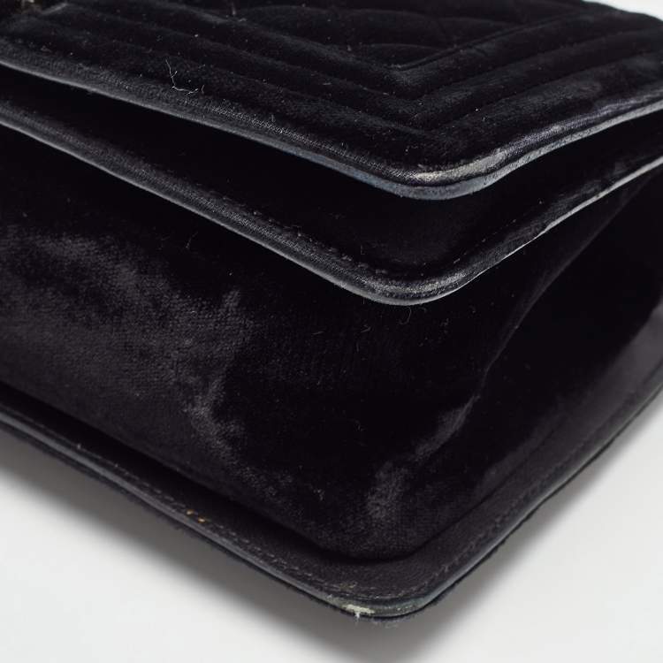 Pre Owned Chanel Black Quilted Velvet Medium Boy Flap Bag