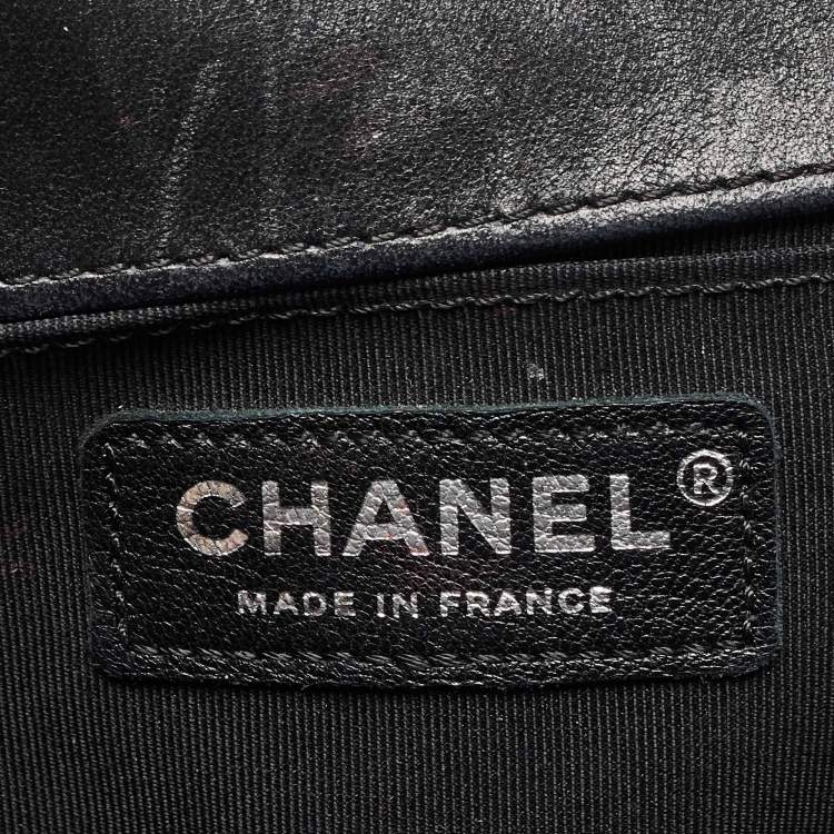 Pre Owned Chanel Black Quilted Velvet Medium Boy Flap Bag