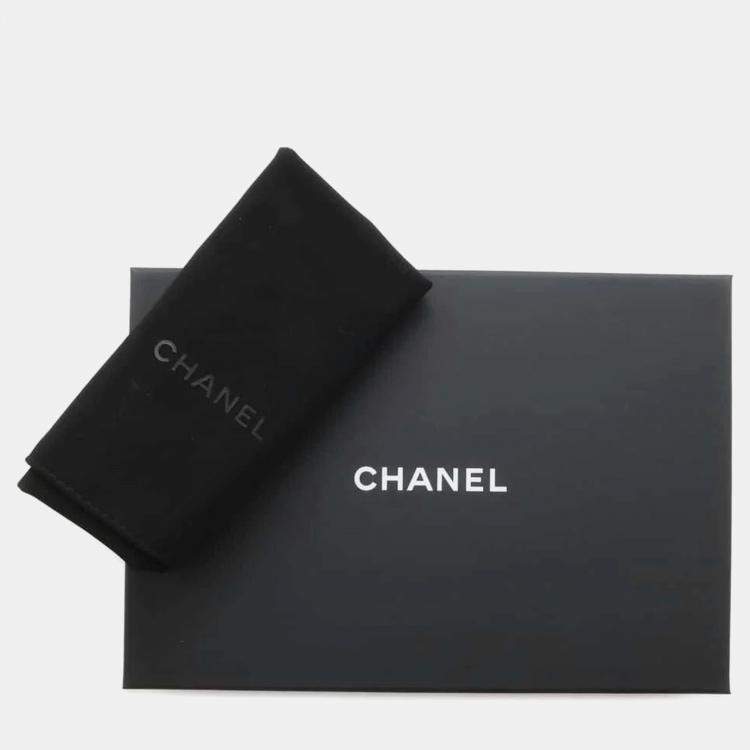 Pre Owned Chanel Green Lambskin Leather Flap Phone Case Shoulder Bag