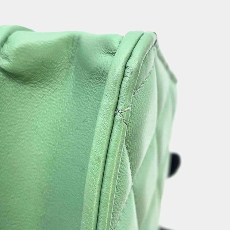 Pre Owned Chanel Green Lambskin Leather Flap Phone Case Shoulder Bag