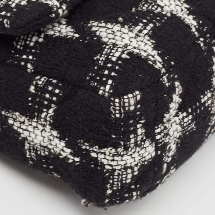 Pre Owned Chanel Black/White Quilted Houndstooth Tweed and Leather Large 19 Flap Bag