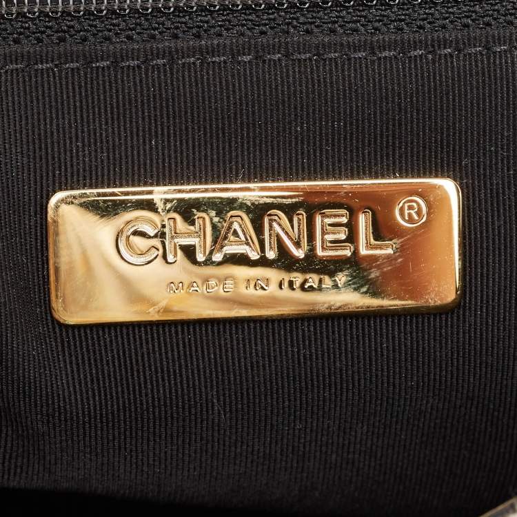 Pre Owned Chanel Black/White Quilted Houndstooth Tweed and Leather Large 19 Flap Bag