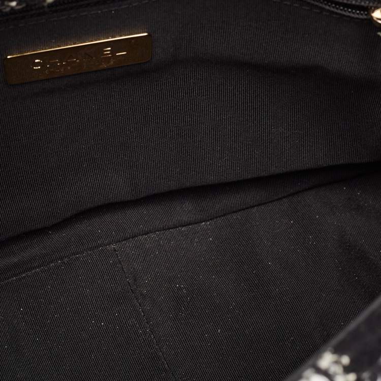 Pre Owned Chanel Black/White Quilted Houndstooth Tweed and Leather Large 19 Flap Bag