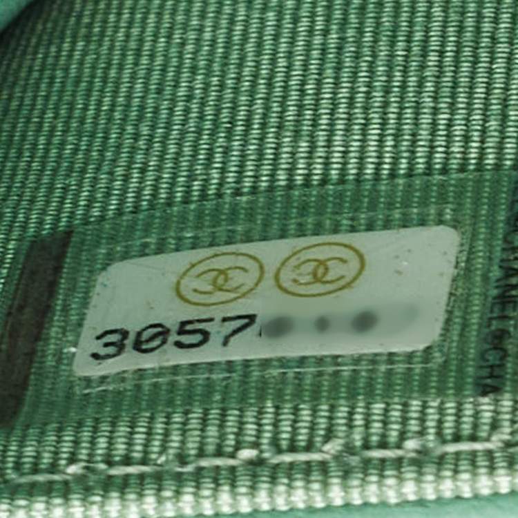 Pre Owned Chanel Light Green Quilted Leather CC Wallet on Chain