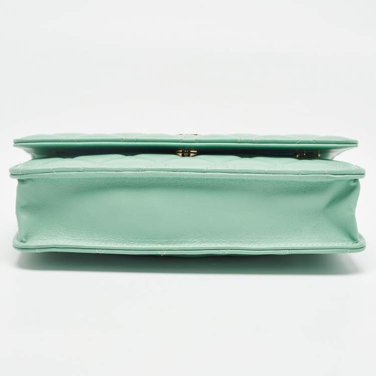 Pre Owned Chanel Light Green Quilted Leather CC Wallet on Chain