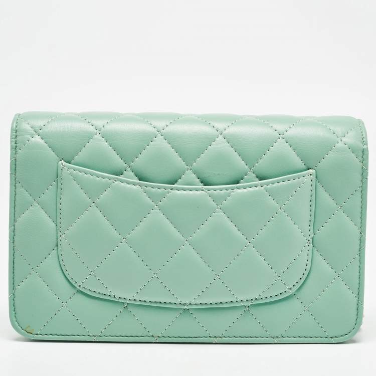 Pre Owned Chanel Light Green Quilted Leather CC Wallet on Chain