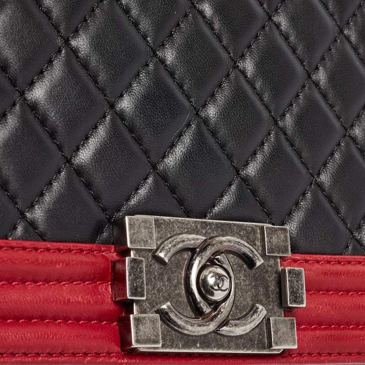 Pre Owned Chanel Black/Red Quilted Leather Large Boy Flap Bag