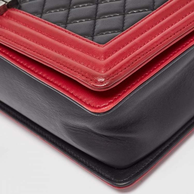 Pre Owned Chanel Black/Red Quilted Leather Large Boy Flap Bag