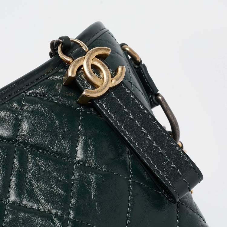 Pre Owned Chanel Green Quilted Aged Leather Medium Gabrielle Hobo