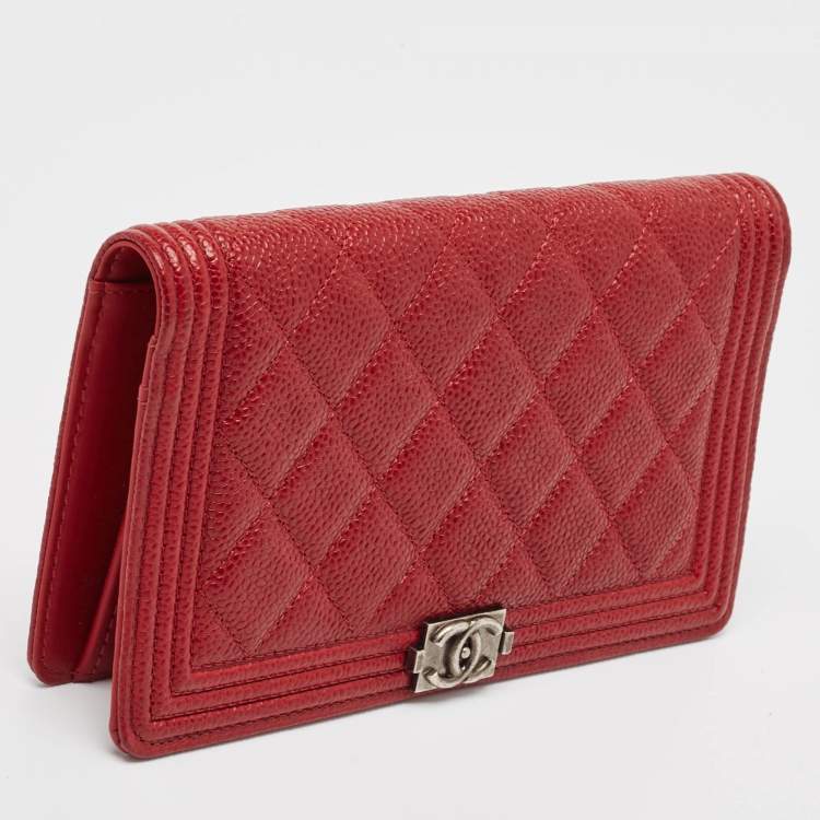 Pre Owned Chanel Dark Red Quilted Caviar Leather Boy Yen Wallet