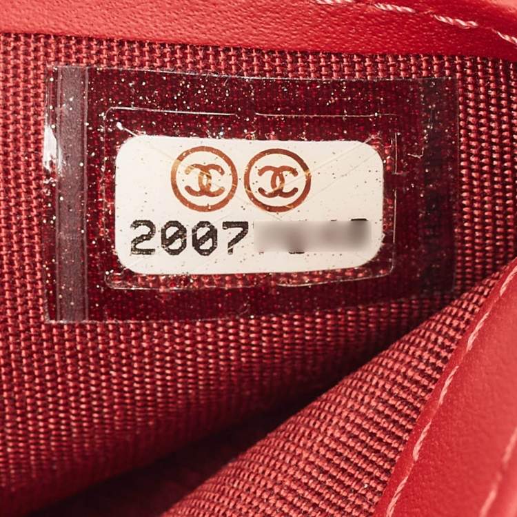 Pre Owned Chanel Dark Red Quilted Caviar Leather Boy Yen Wallet