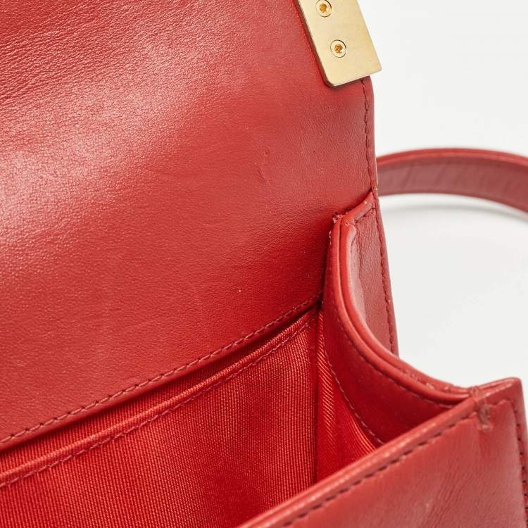 Pre Owned Chanel Red Quilted Leather Medium Boy Flap Bag