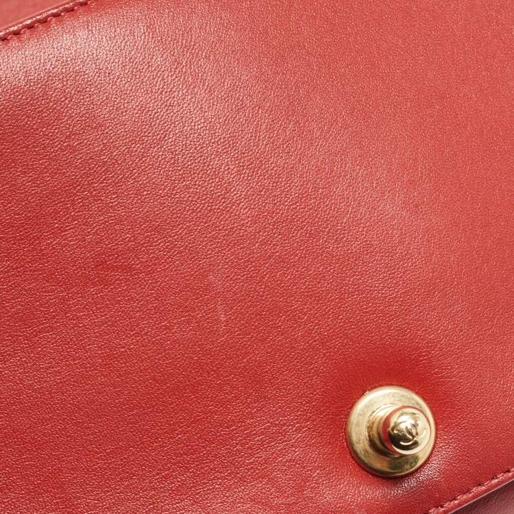 Pre Owned Chanel Red Quilted Leather Medium Boy Flap Bag