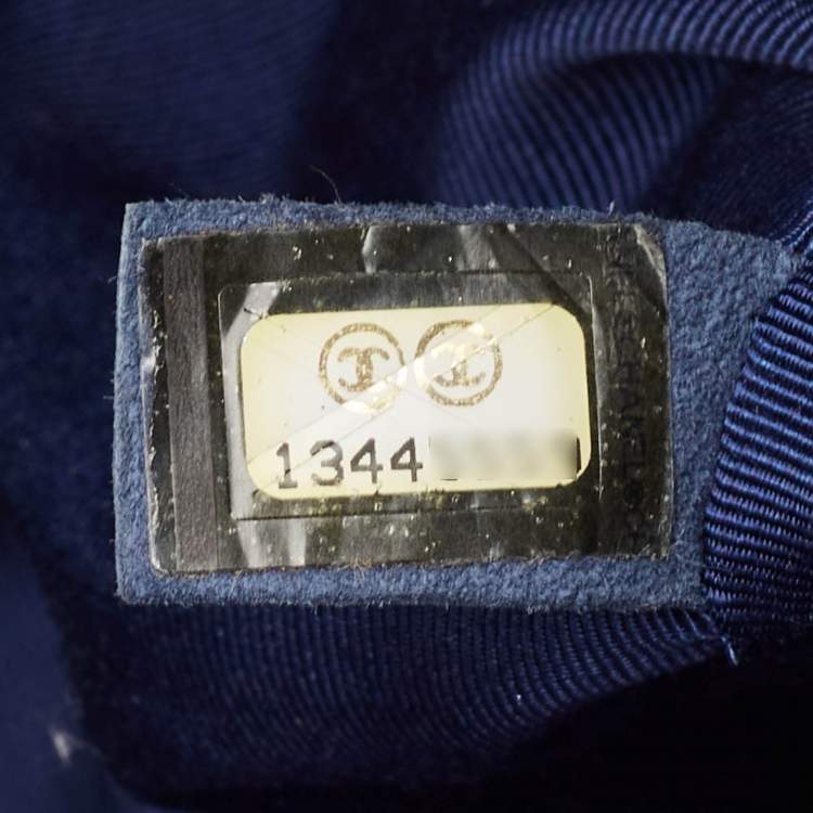 Pre Owned Chanel Blue Quilted Leather Small Valentine Charm Single Flap Bag