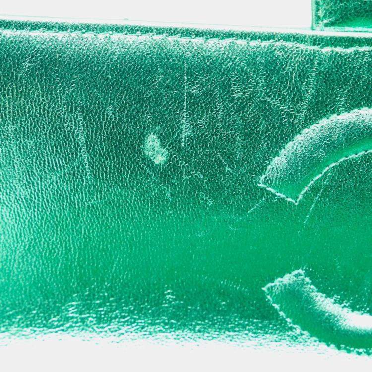 Pre Owned Chanel Metallic Green Lambskin Leather Quilted Top Handle Bag 