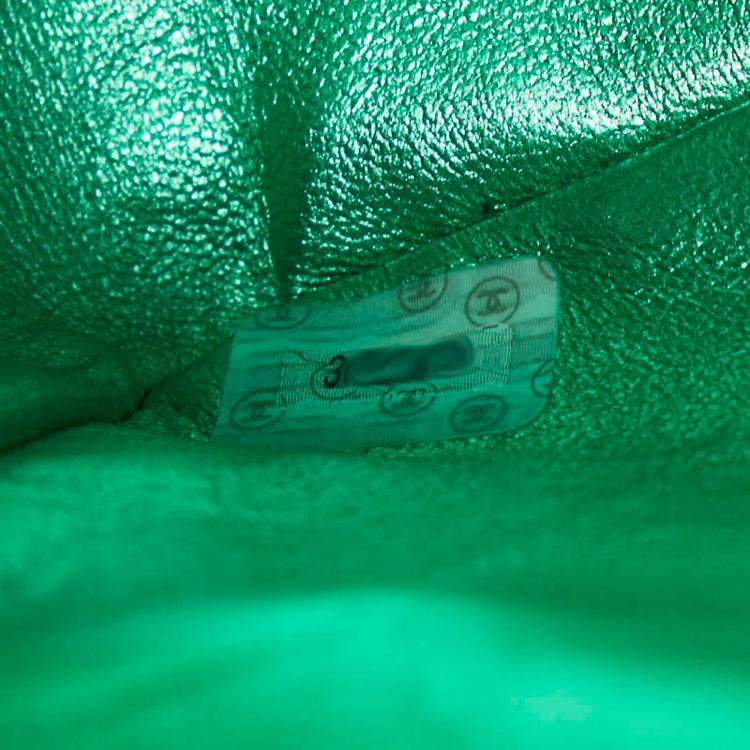 Pre Owned Chanel Metallic Green Lambskin Leather Quilted Top Handle Bag 