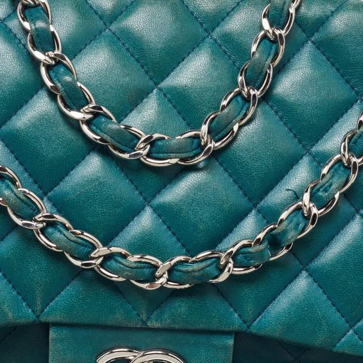 Pre Owned Chanel Green Quilted Leather Jumbo Classic Double Flap Bag