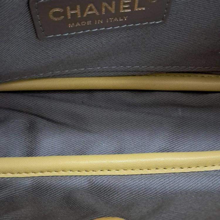 Pre Owned Chanel Around Chain Crossbody Bag