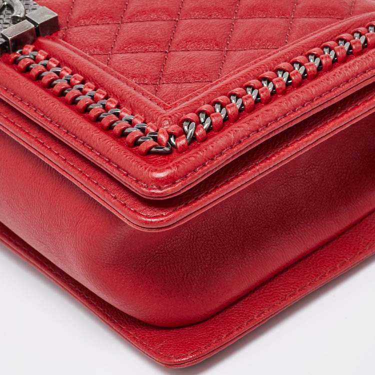 Pre Owned Chanel Red Quilted Leather Medium Chain Around Boy Flap Bag