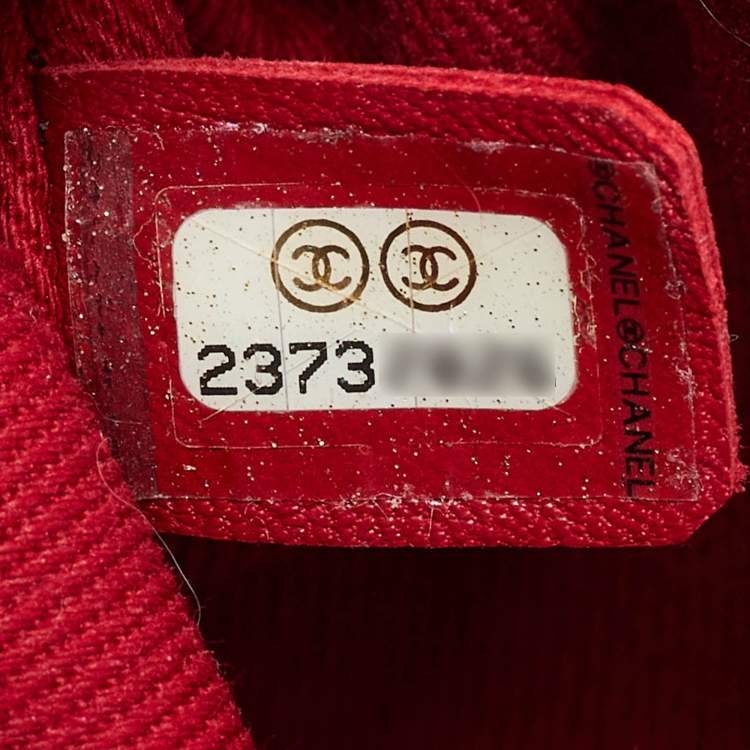 Pre Owned Chanel Black Chevron Glazed Leather Mini Coco Top Handle Bag