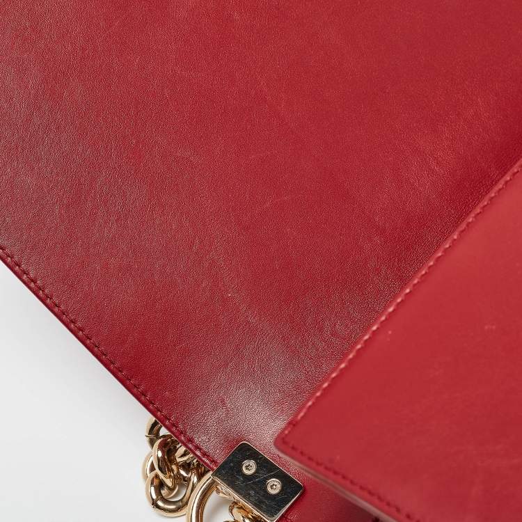 Pre Owned Chanel Red Chevron Leather Medium Boy Flap Bag