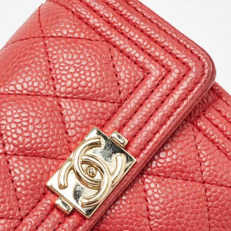 Pre Owned Chanel Red Quilted Caviar Leather Boy Compact Wallet