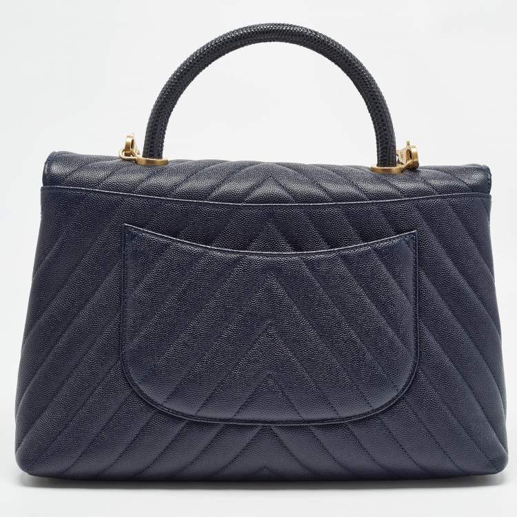 مملوكة مسبقًا Chanel Dark Blue Chevron Caviar Leather and Lizard Medium Coco Top Handle Bag