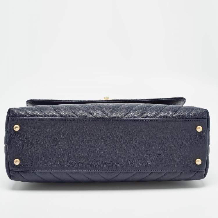 مملوكة مسبقًا Chanel Dark Blue Chevron Caviar Leather and Lizard Medium Coco Top Handle Bag