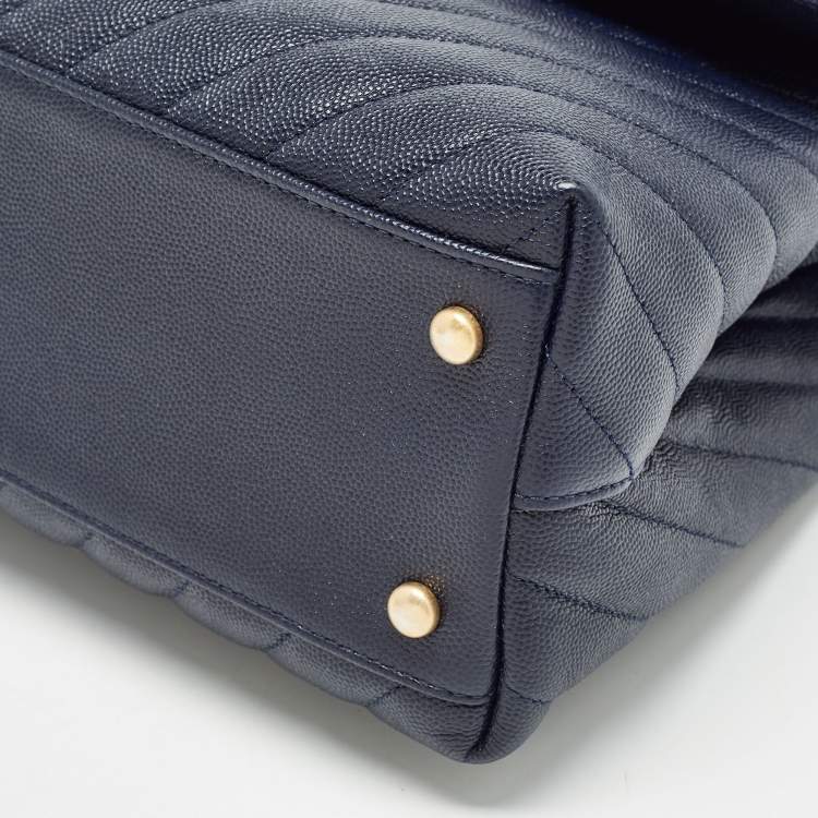 مملوكة مسبقًا Chanel Dark Blue Chevron Caviar Leather and Lizard Medium Coco Top Handle Bag