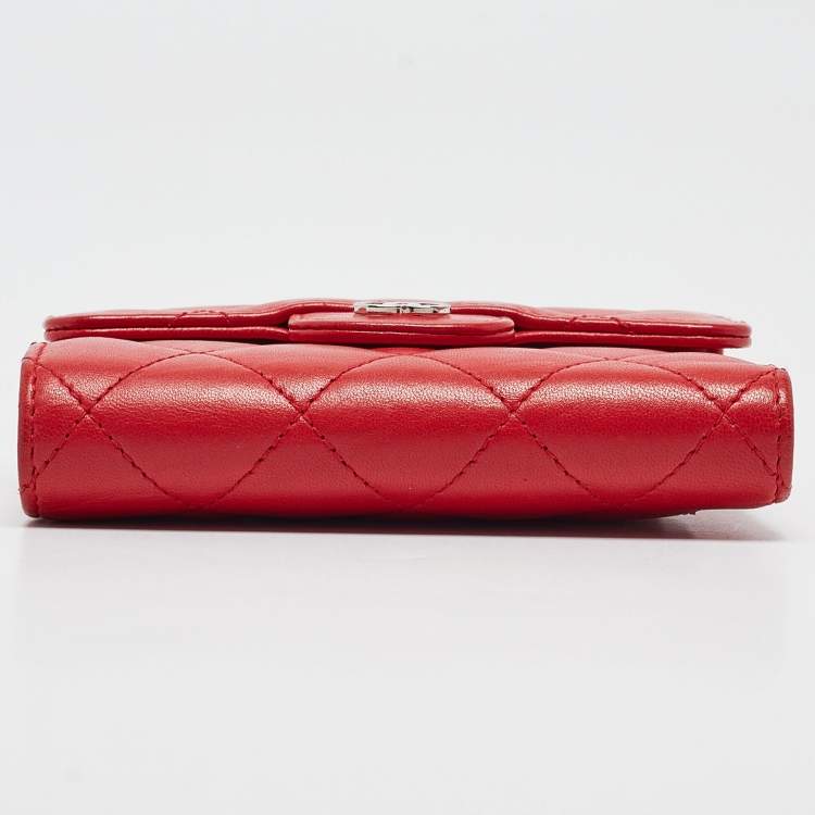 Pre Owned Chanel Red Quilted Leather CC Trifold Wallet