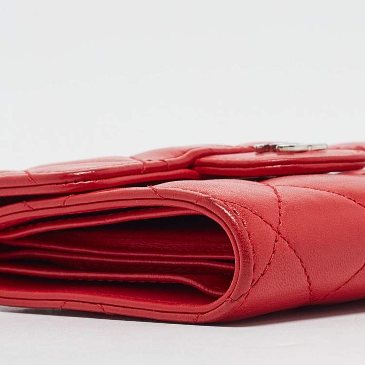 Pre Owned Chanel Red Quilted Leather CC Trifold Wallet