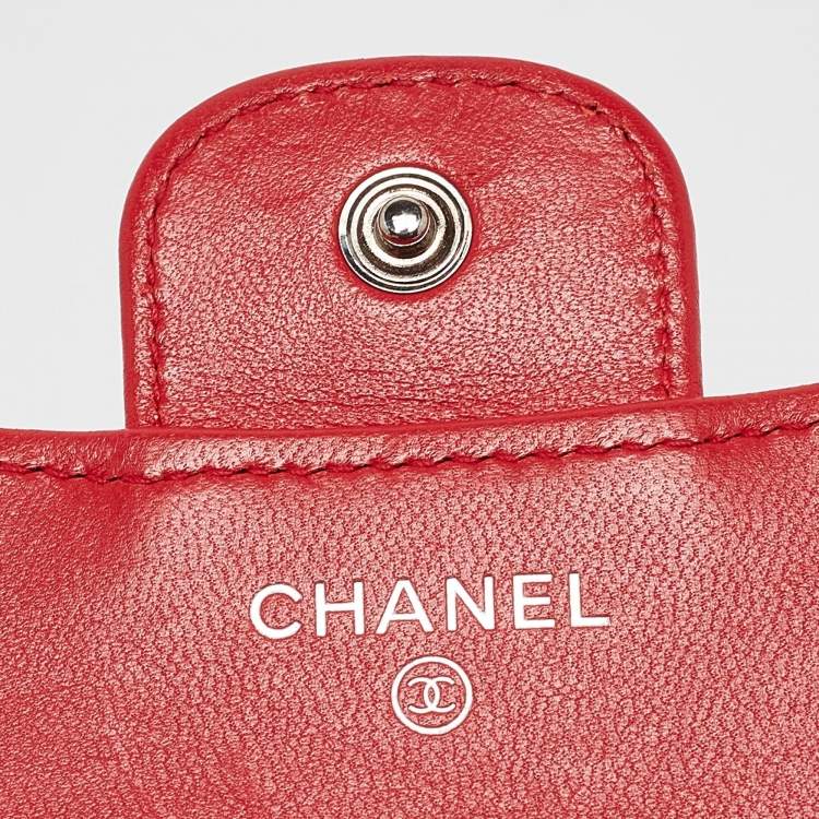 Pre Owned Chanel Red Quilted Leather CC Trifold Wallet