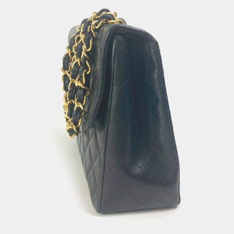 Pre Owned Chanel Black Quilted Lambskin Maxi Vintage Classic Single Flap Bag