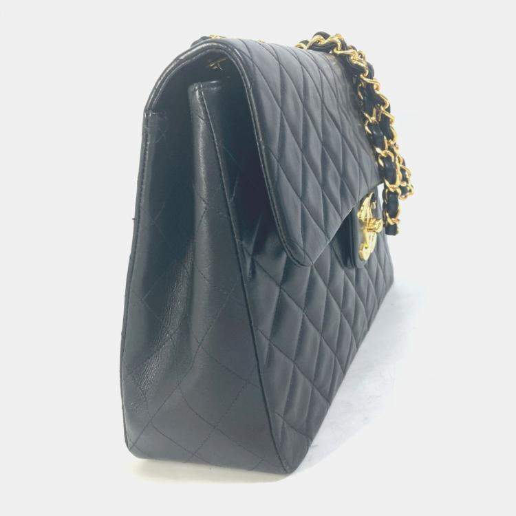 Pre Owned Chanel Black Quilted Lambskin Maxi Vintage Classic Single Flap Bag