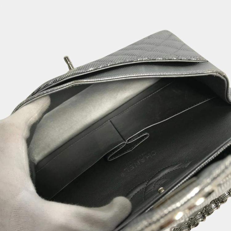 Pre Owned Chanel Metallic Silver Quilted Calfskin Pixel Effect Medium Classic Double Flap Bag