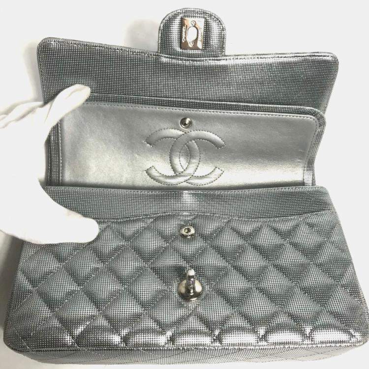 Pre Owned Chanel Metallic Silver Quilted Calfskin Pixel Effect Medium Classic Double Flap Bag