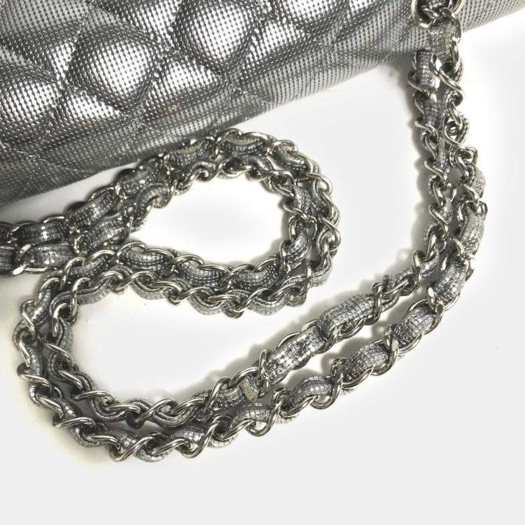 Pre Owned Chanel Metallic Silver Quilted Calfskin Pixel Effect Medium Classic Double Flap Bag