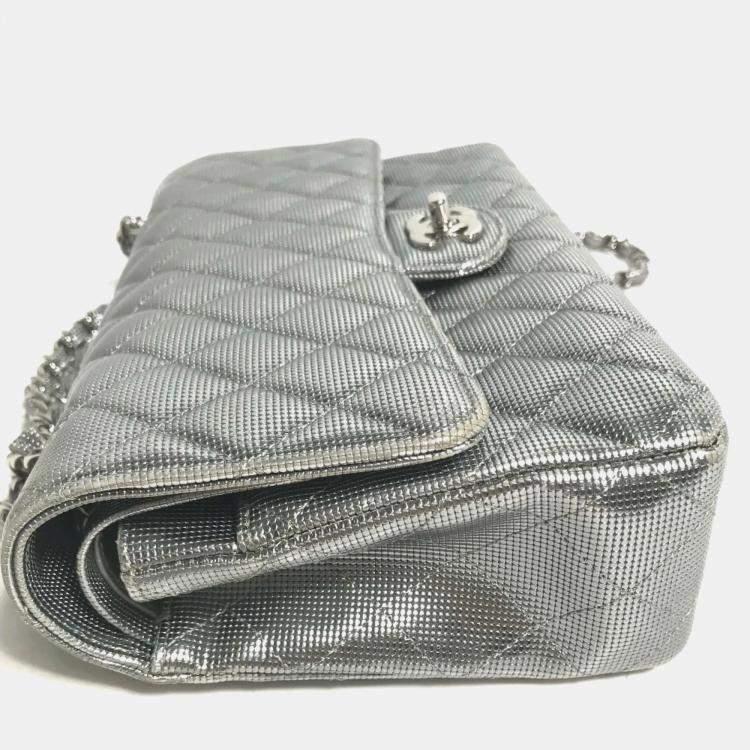 Pre Owned Chanel Metallic Silver Quilted Calfskin Pixel Effect Medium Classic Double Flap Bag