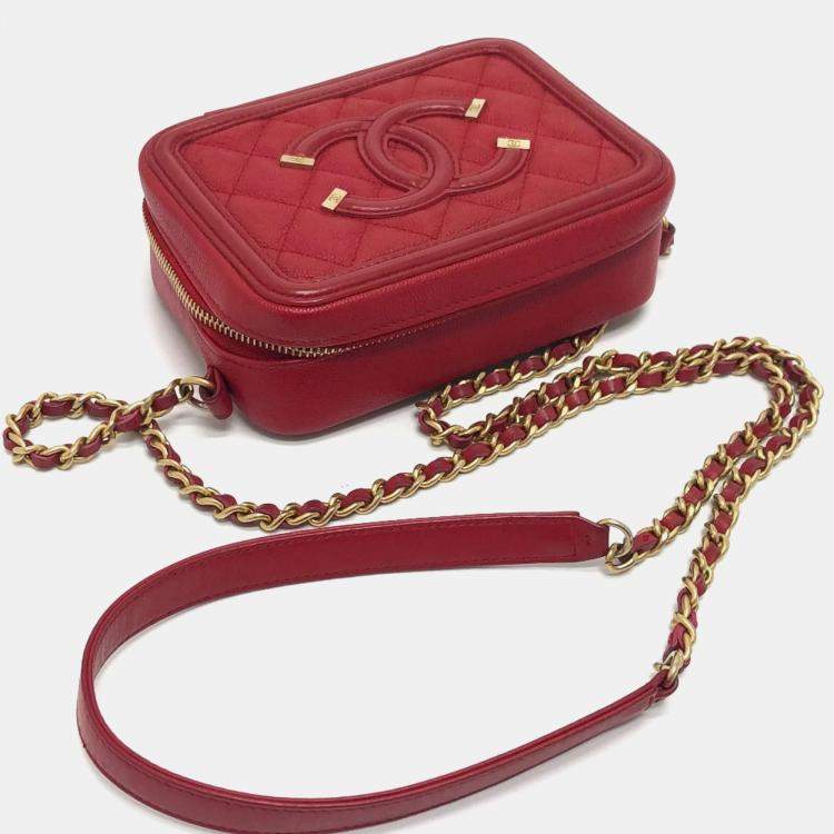 Pre Owned Chanel Red Leather Small Filigree Shoulder Bag