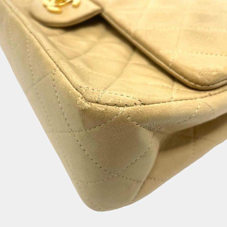 Pre Owned Chanel Beige Leather Medium Classic Double Flap Shoulder Bags
