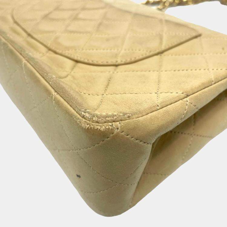 Pre Owned Chanel Beige Leather Medium Classic Double Flap Shoulder Bags