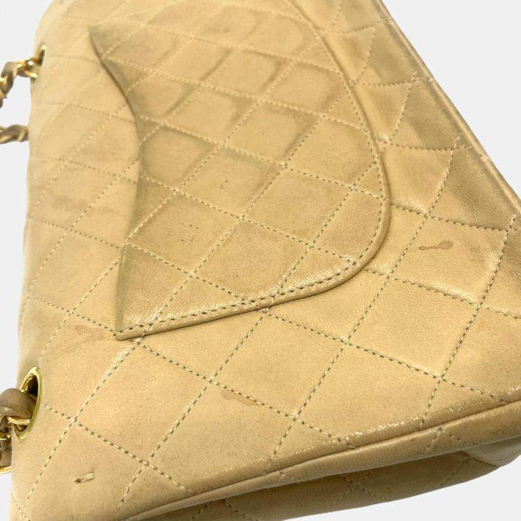 Pre Owned Chanel Beige Leather Medium Classic Double Flap Shoulder Bags