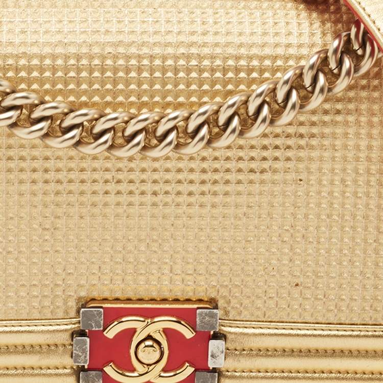 Pre Owned Chanel Gold Woven Embossed Leather Medium Boy Flap Bag