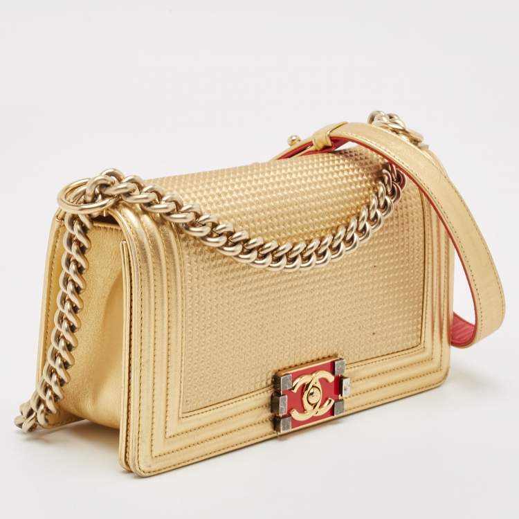 Pre Owned Chanel Gold Woven Embossed Leather Medium Boy Flap Bag