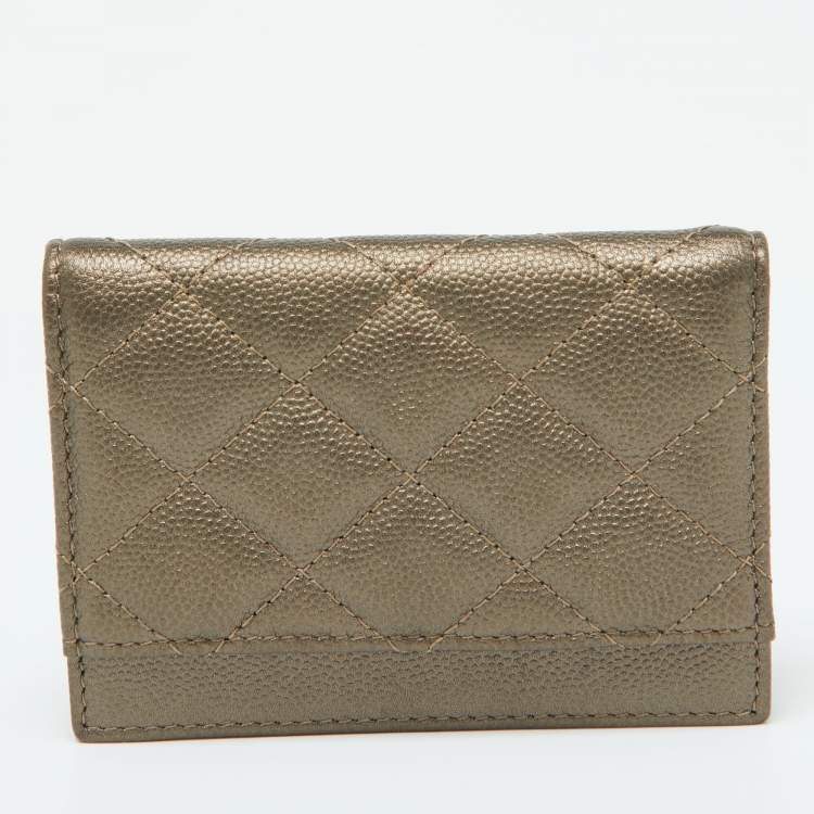 Pre Owned Chanel Metallic Quilted Caviar Leather CC Logo Card Case
