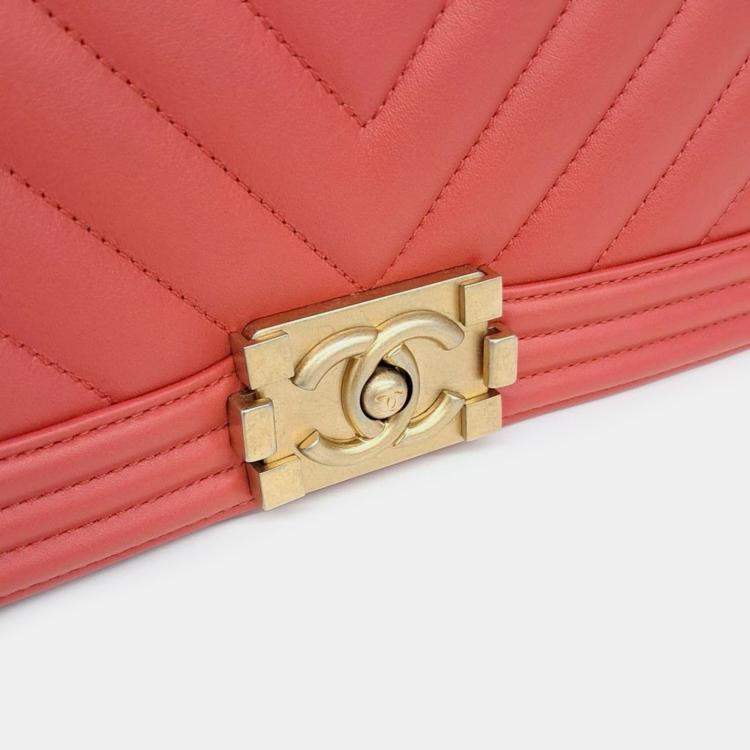 Pre Owned Chanel Chevron Boy Medium Bag