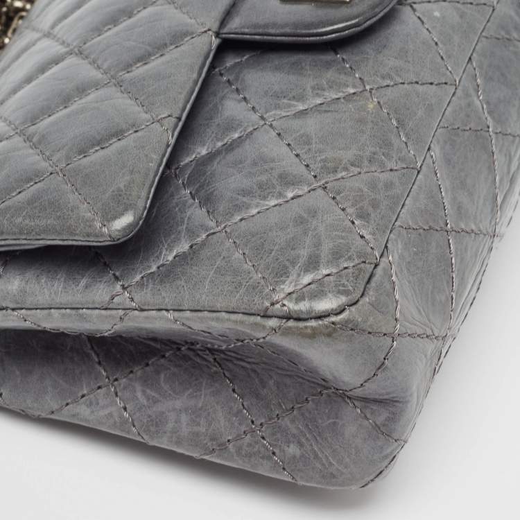 Pre Owned Chanel Blue Quilted Leather Classic 224 Reissue 2.55 Flap Bag