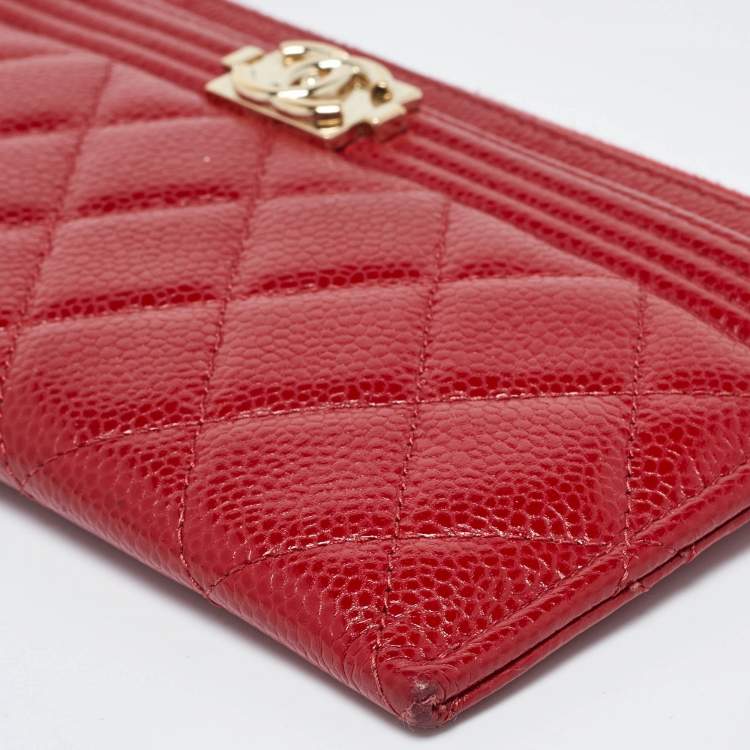 Pre Owned Chanel Red Quilted Caviar Leather Zip Classic Boy Pouch