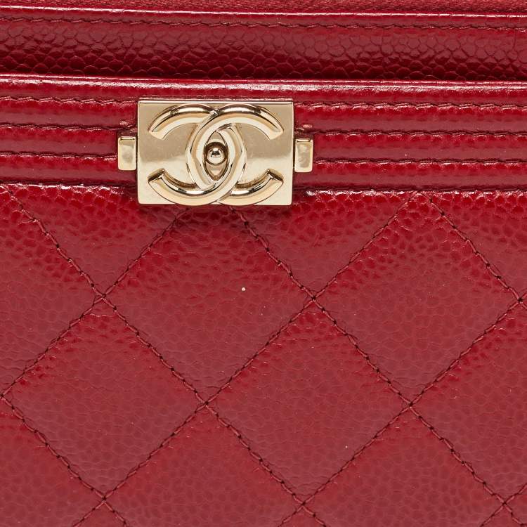 Pre Owned Chanel Red Quilted Caviar Leather Zip Classic Boy Pouch