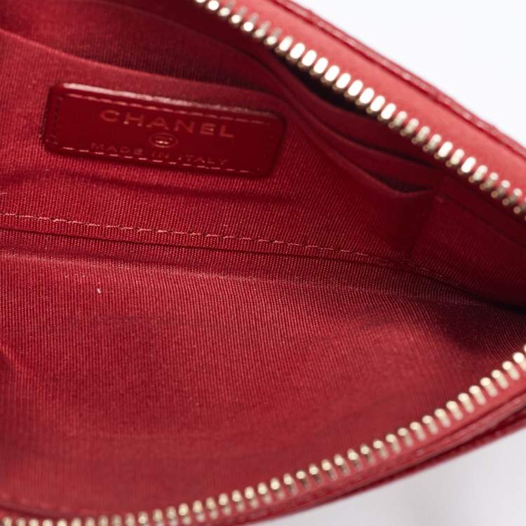 Pre Owned Chanel Red Quilted Caviar Leather Zip Classic Boy Pouch